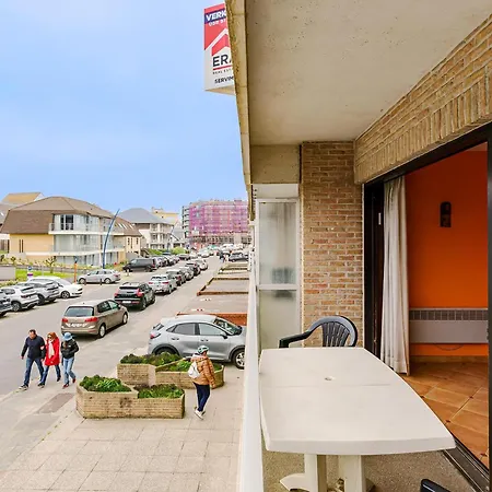 Seila 0103 P Apartment