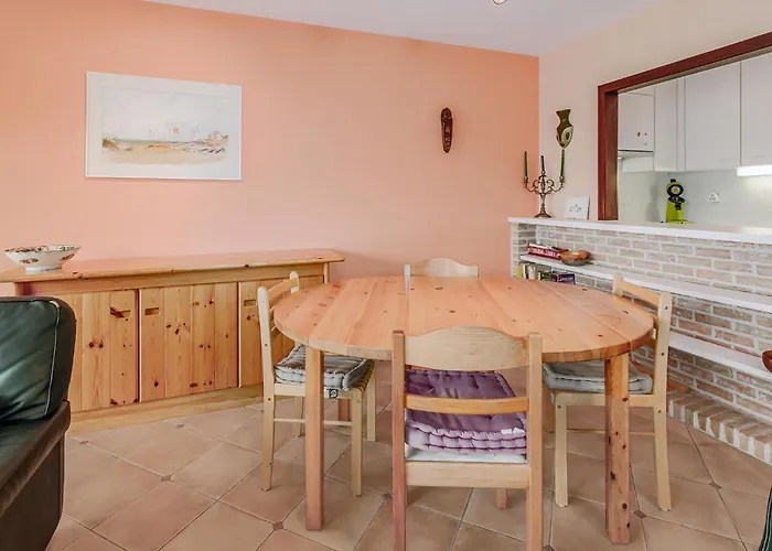 Seila 0103 P Apartment